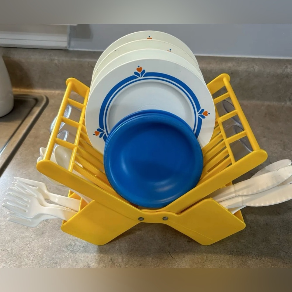 Vintage Fisher Price Fun with Food Family Dinnerware Dish Rack Set